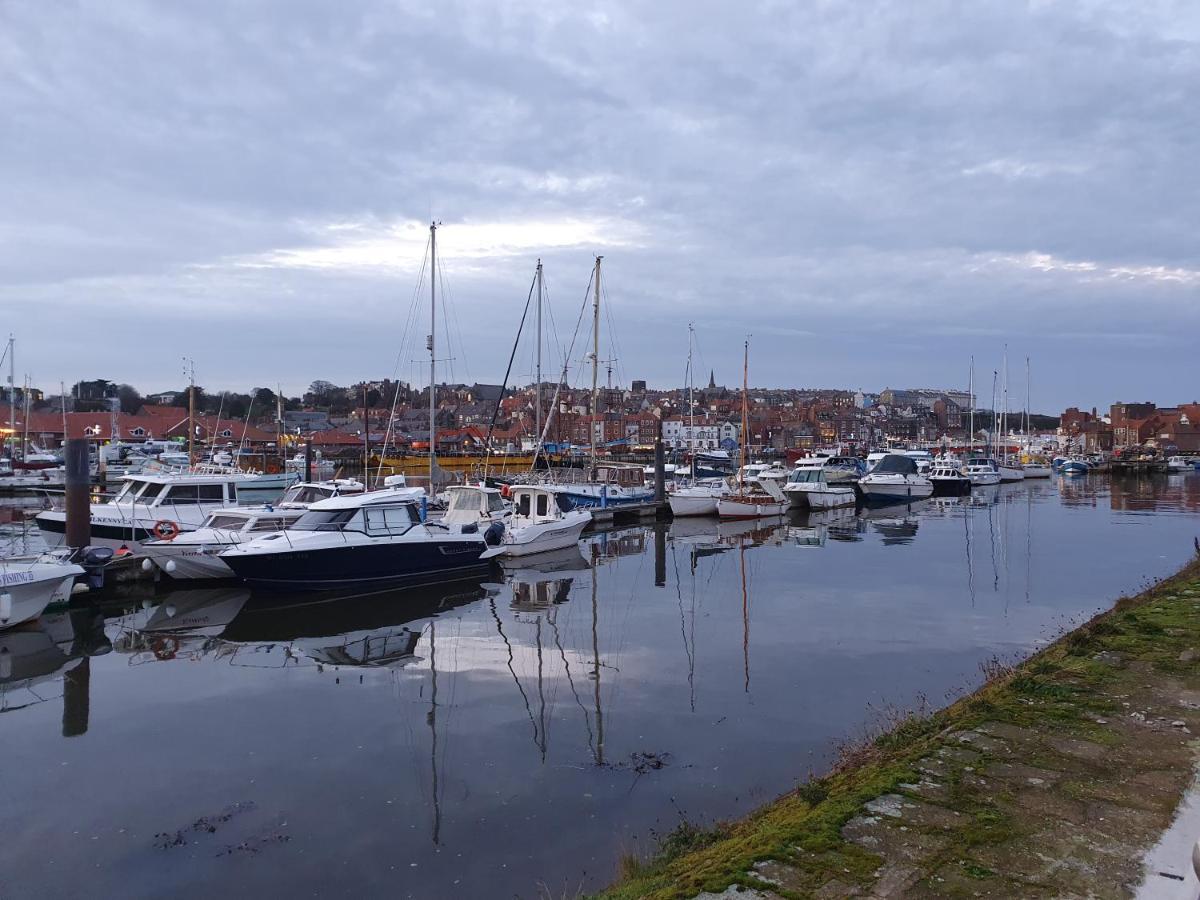 Marina House Lejlighed Whitby Eksteriør billede